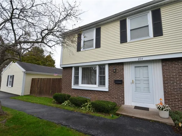 894 Hidden Valley Rd, Rochester, NY 14624