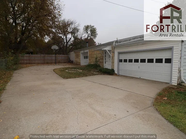 627 W 3rd St — Photo 19