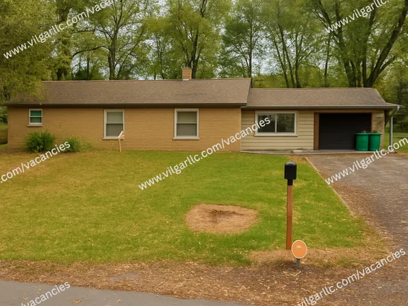 5825 Massachusetts St, Merrillville, IN 46410