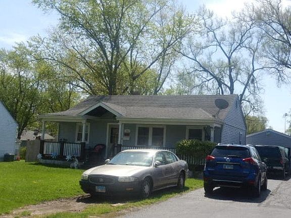 2nd image of 845 E 11th St