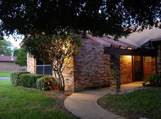 4134 Woodcrest Dr, Bryan, TX 77802