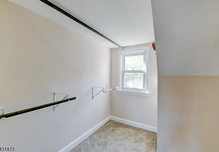 72 Colonial Dr — Photo 28