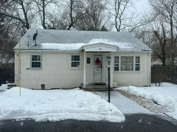 25 Sewell St, Brockton, MA 02301