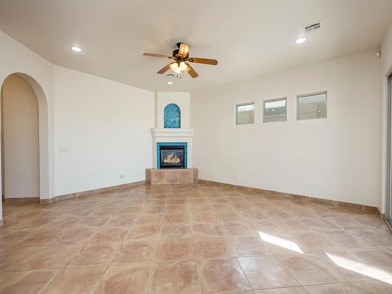3685 Santa Marcella Ave — Photo 7