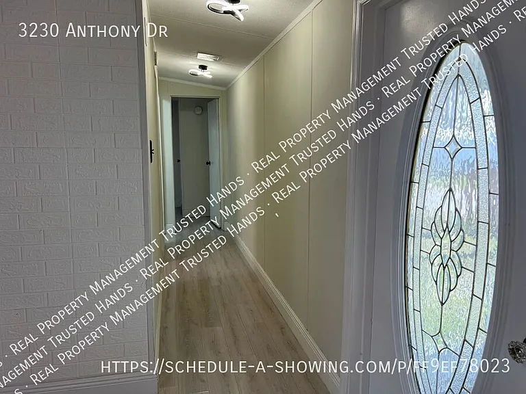 3230 Anthony Dr — Photo 6