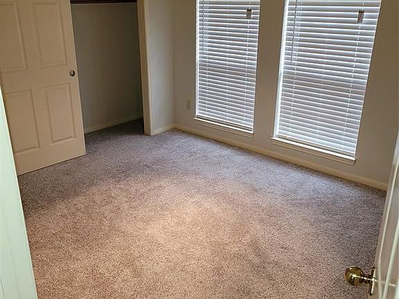 5th image of 4715 Leicester Way