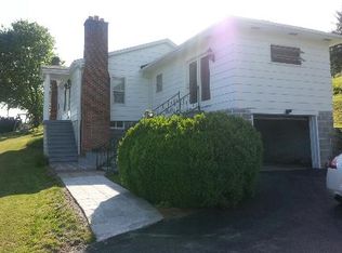 1523 Baptist Valley Rd, Cedar Bluff, VA 24609