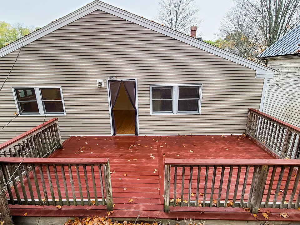 25 Exeter Rd #C