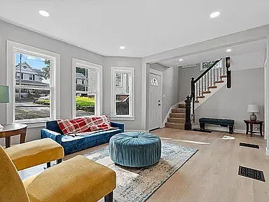 125 Grandview Ave — Photo 3