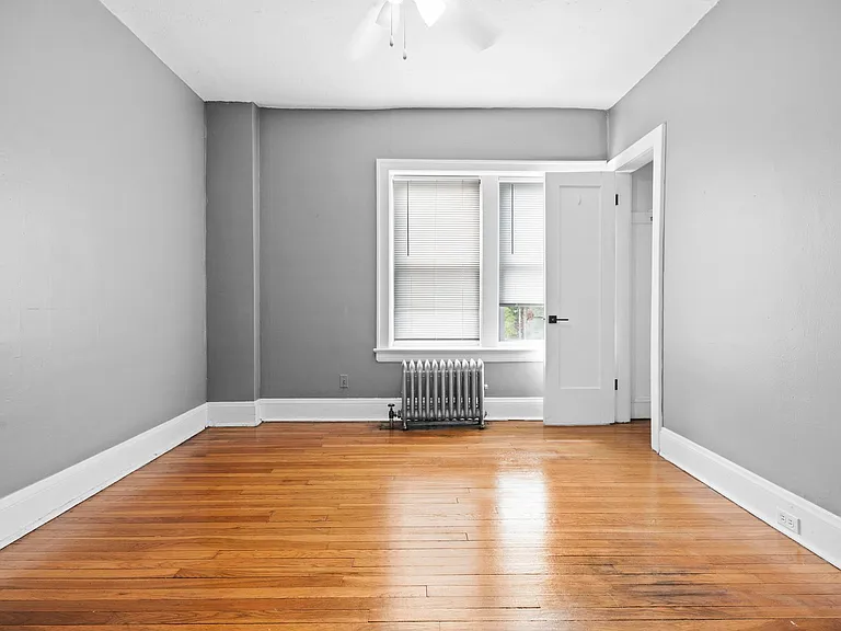 2729 Euclid Heights Blvd #3 — Photo 12