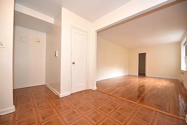 Rented by Keller Williams NYC | media 17