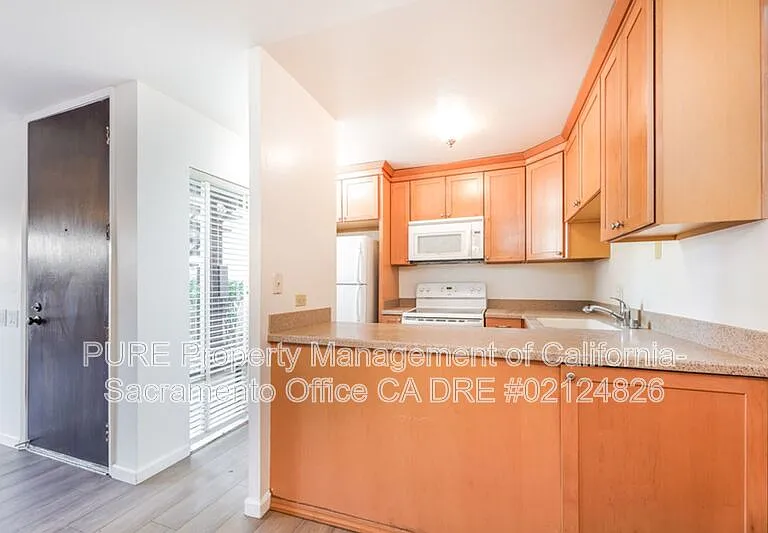 2229 Woodside Ln #4 — Photo 14