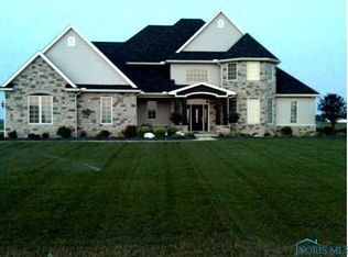 6301 N Old Stone Trl, Curtice, OH 43412