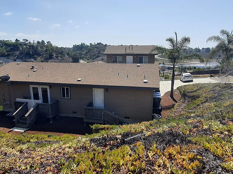 567 Hoover St — Photo 7