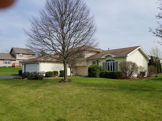 1st image of 110 Baybury Dr