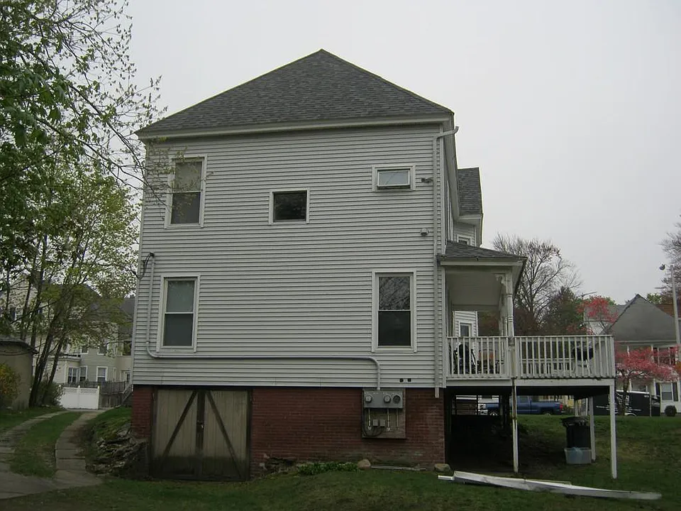 Building Photo 4