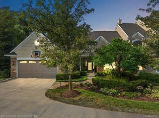39412 Jasmine Cir, Northville, MI 48168