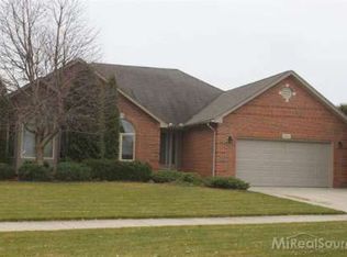 21160 Sunrise Dr, Macomb, MI 48044