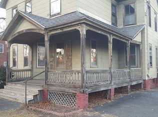 39 Fairview Ave, Chicopee, MA 01013