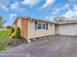 27 Barker St, Brick, NJ 08724