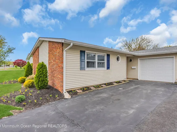 27 Barker Street, Brick, NJ 08724