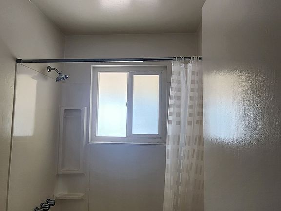2nd image of 4620 Marconi Ave #6cdc55dd6
