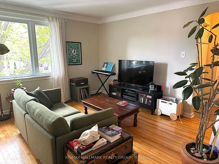 86 Gilchrist Ave #2 — Photo 3