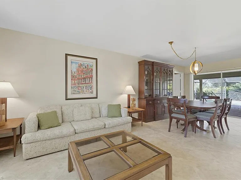 2261 Kings Lake Blvd — Photo 5