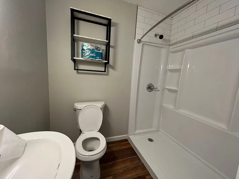 1008 Stillwood Ct — Photo 21
