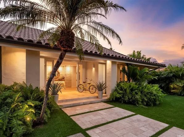4670 Kahala Ave, Honolulu, HI 96816