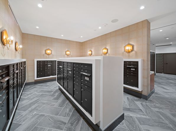 585 Anton Blvd UNIT 1633