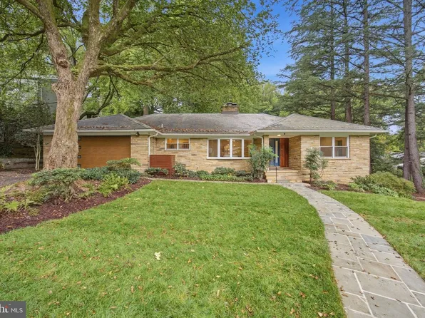 4242 Mathewson Dr NW, Washington, DC 20011