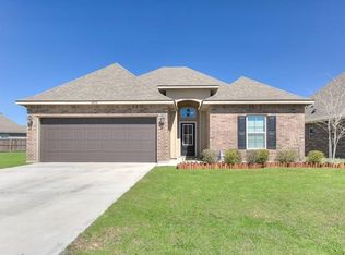 69016 Taverny Ct, Madisonville, LA 70447