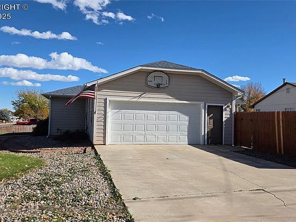 5th image of 101 Rose Dr