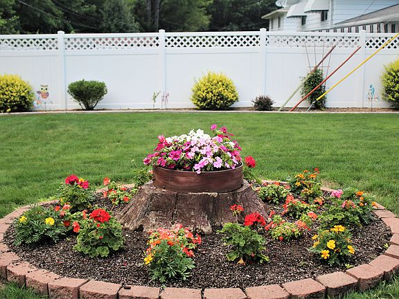 4th image of 5834 Gareau Dr