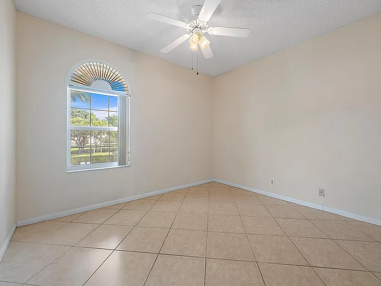 216 Cypress Point Dr — Photo 19