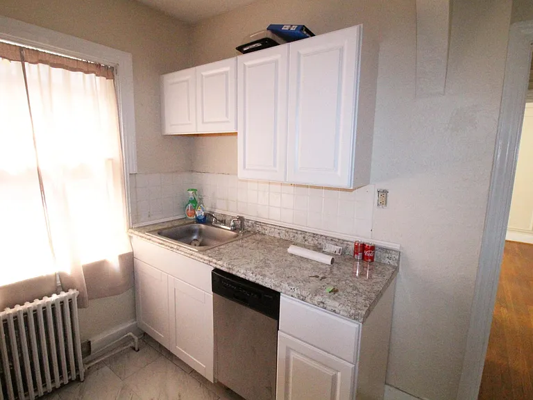5534 Phillips Ave #6 — Photo 7