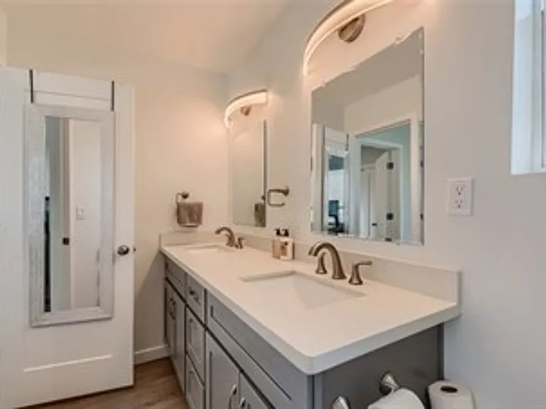 4333 S M St — Photo 11