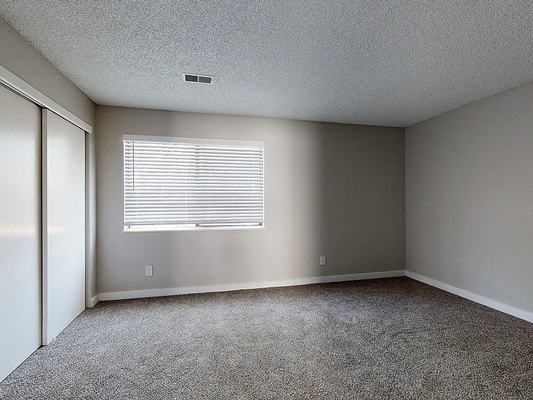 Ralston Oak — Photo 16