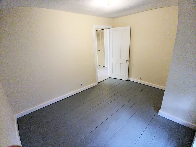 18 Walnut St #2 — Photo 36