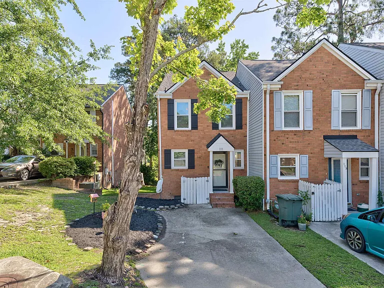 111 Village Walk — Photo 2