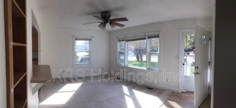 14 Curtis Dr — Photo 2