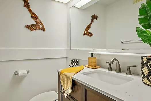 33 Cove Rd #33 — Photo 8