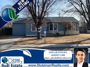 802 Wichita Dr, Ulysses, KS 67880