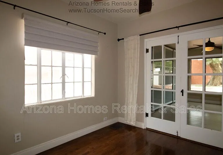 122 N Martin Ave — Photo 8