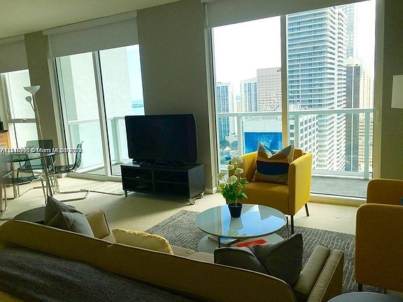4th image of 244 Biscayne Blvd APT 3705