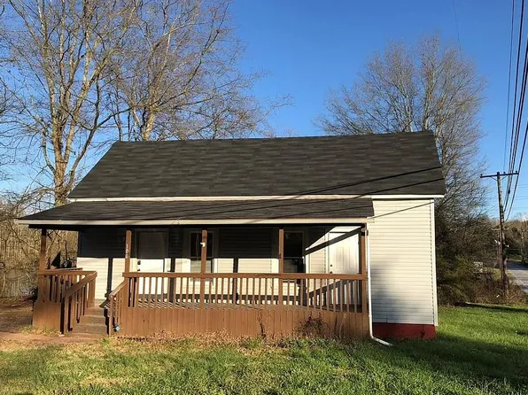 100 Berry St, Central, SC 29630