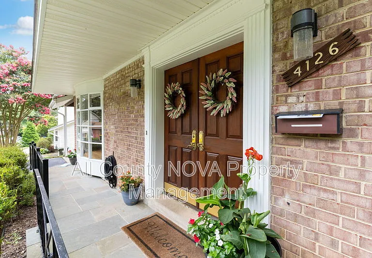 4126 Lenox Dr — Photo 3