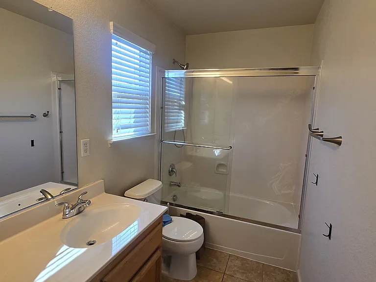1871 Ravenna Way — Photo 9