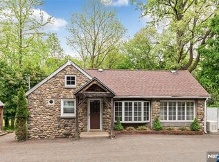 157 Chestnut Ridge Rd, Montvale, NJ 07645